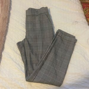 Vero moda dress pants size xs/32 sophisticated plaid print